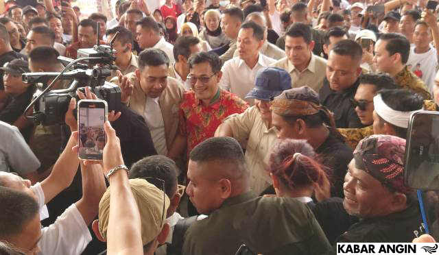 Prabowo dan Budiman Sudjatmiko Disambut Ribuan Relawan PraBu di Semarang
