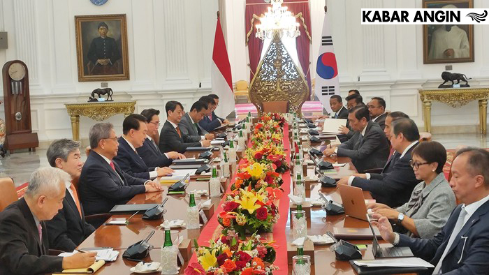 Jokowi Terima Kunjungan Presiden Korea Selatan di Istana Merdeka (Foto: Detik.com)
